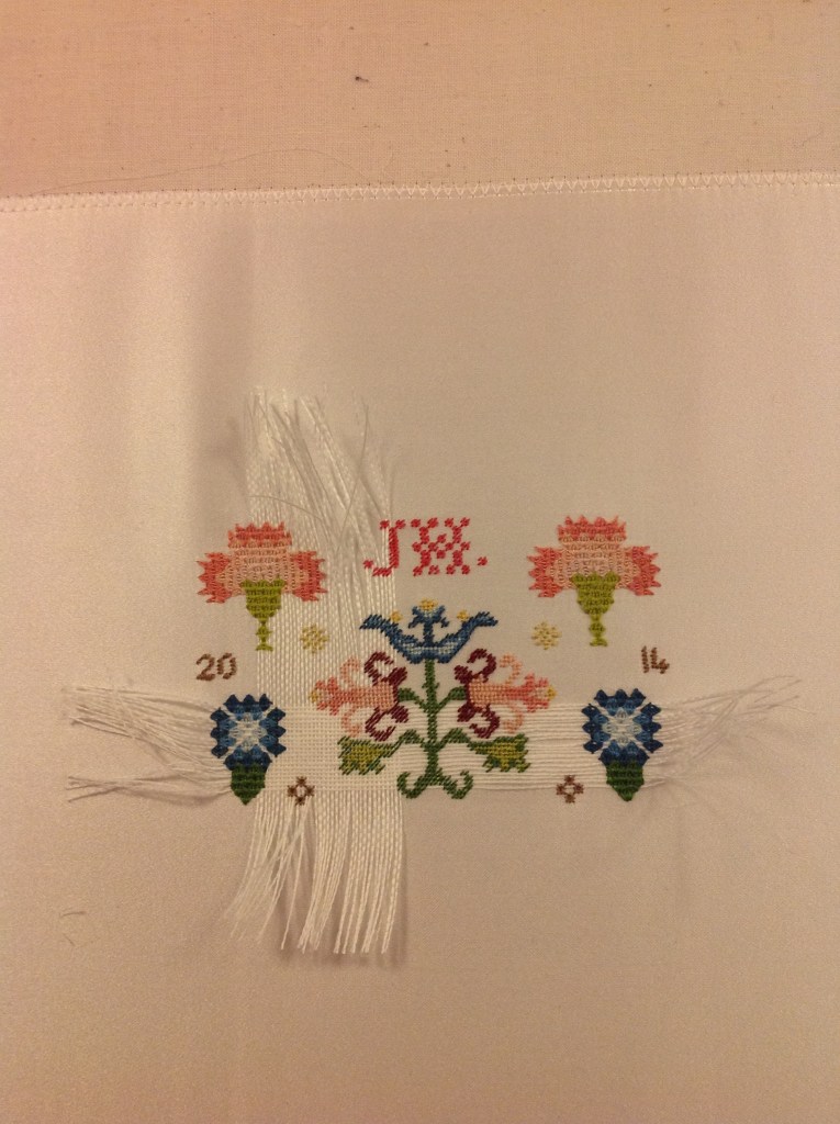 Cabinet of Curiosities pin cushion project